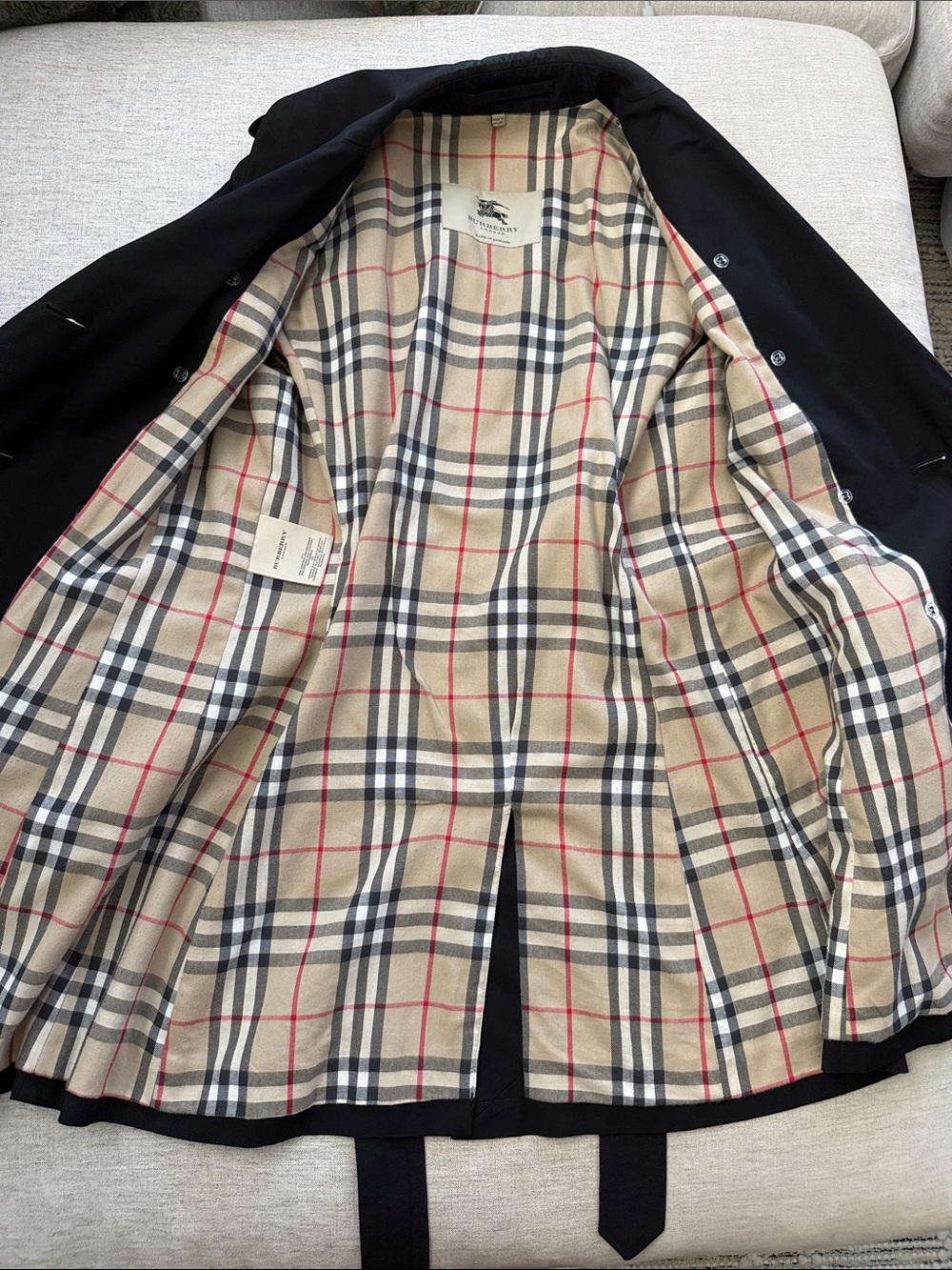 Burberry Women’s Black Double-Breasted Trench Coat - Picture 5 of 11
